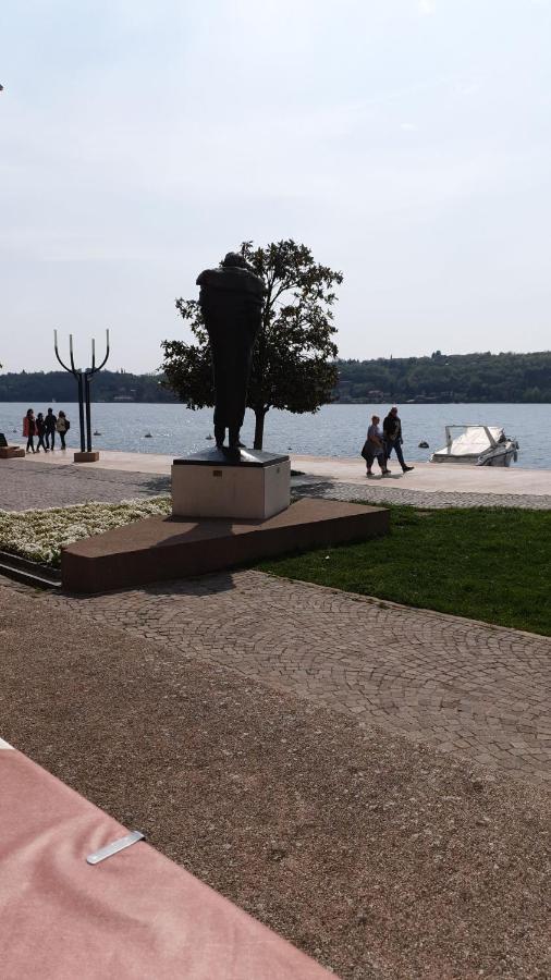 شقة Moniga del Garda  في Antico Convento المظهر الخارجي الصورة