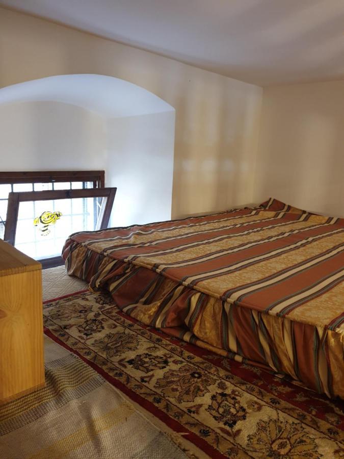 شقة Moniga del Garda  في Antico Convento المظهر الخارجي الصورة